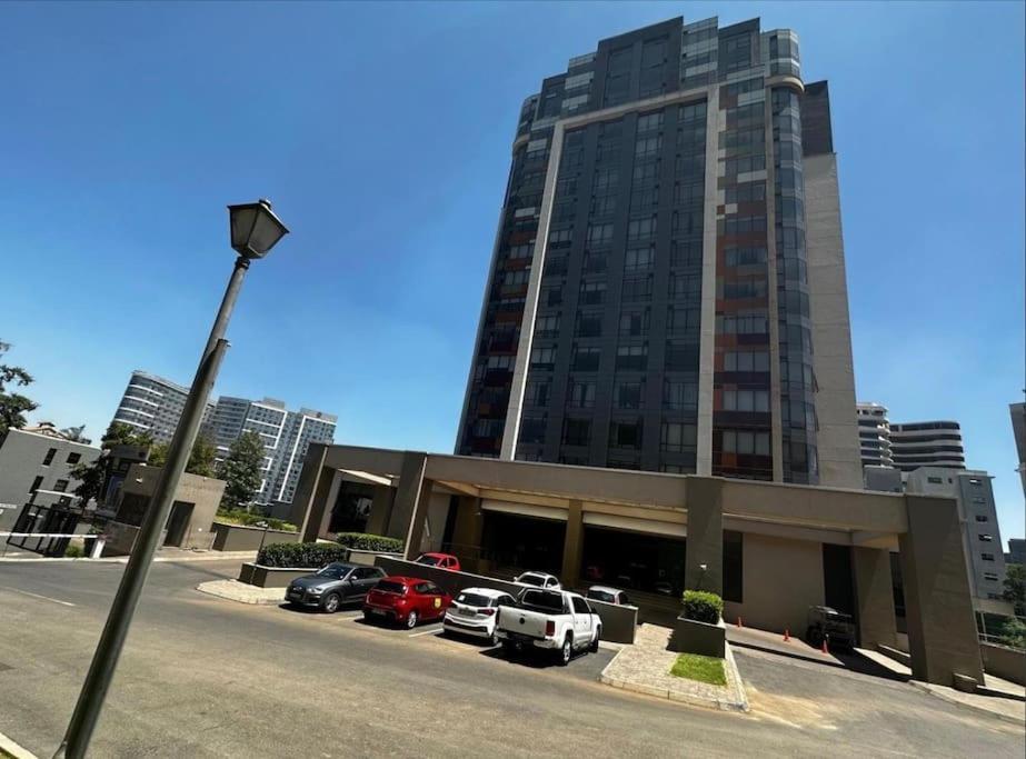 New Luxury Hotel Suite Sandton City Johannesburg Exterior photo