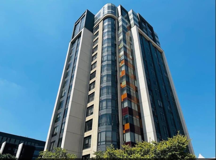 New Luxury Hotel Suite Sandton City Johannesburg Exterior photo