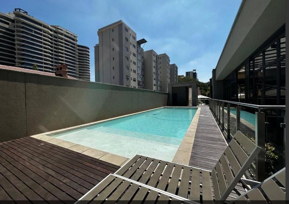 New Luxury Hotel Suite Sandton City Johannesburg Exterior photo